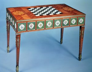 Sevres speeltafel met ingelegde porseleinen platen